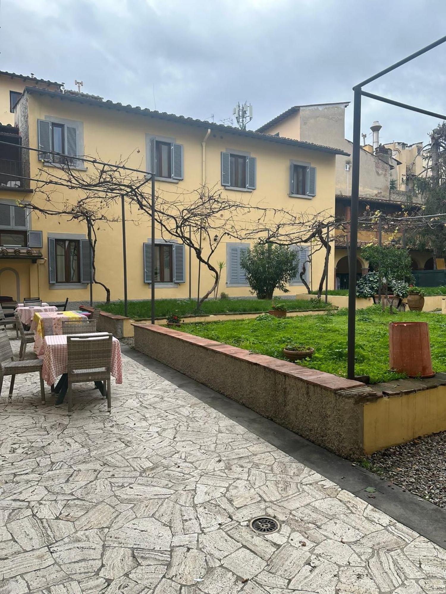 New Generation Hostel Firenze Bagian luar foto